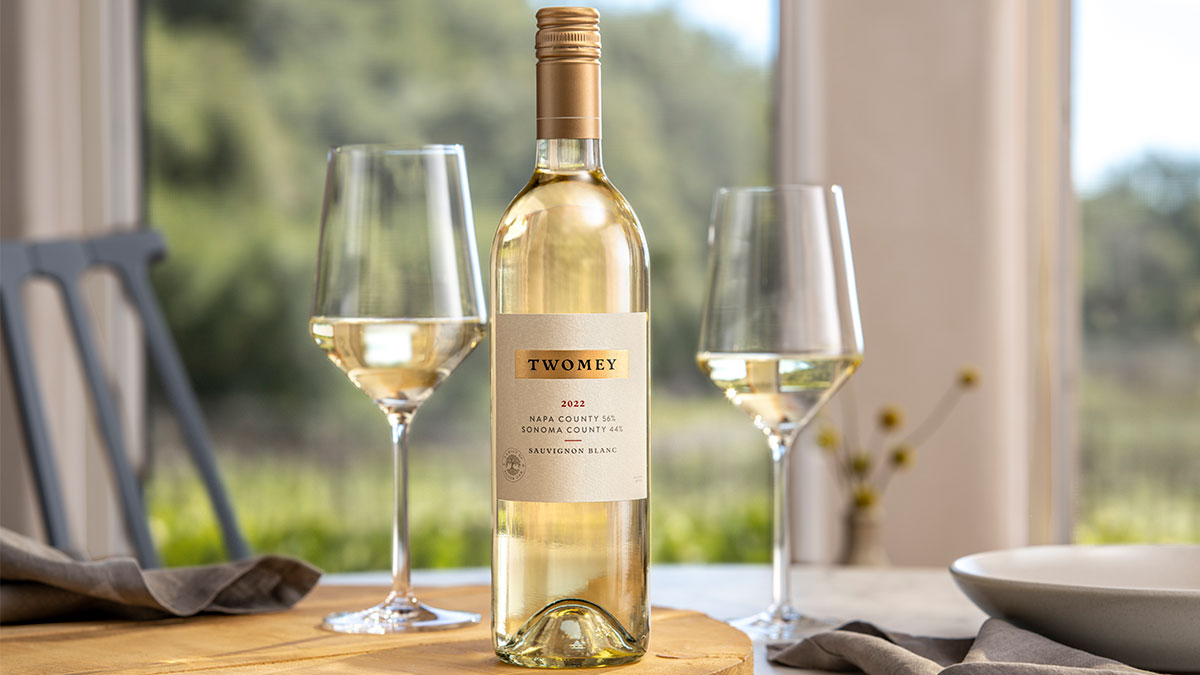 https://twomey.com/wp-content/uploads/2022-Twomey-Sauvignon-Blanc-for-Wine-Page.jpg